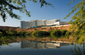 Отель Crowne Plaza Muscat OCEC, an IHG Hotel  Мускат